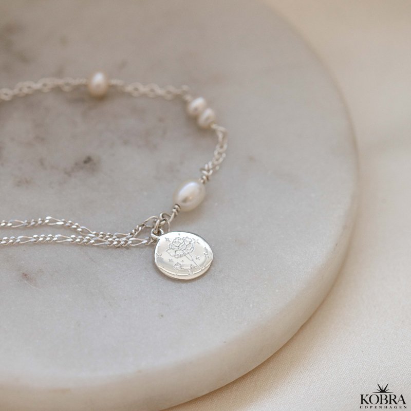 "Birth Flower" handmade silver bracelet with genuine freshwater pearls