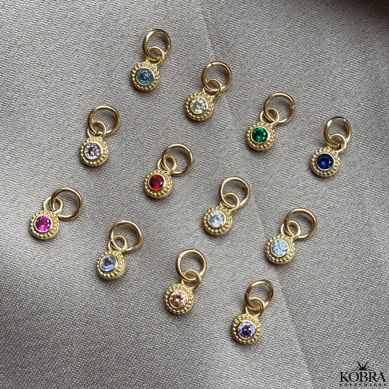 "Poise" Birthstone charm i guld / find din mnedssten