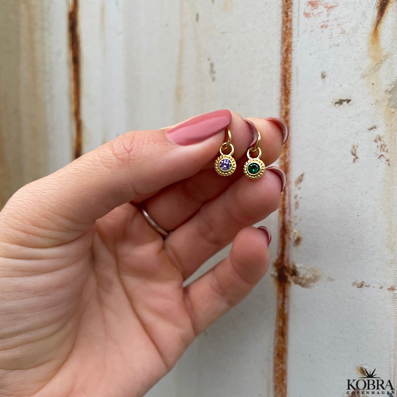 "Poise" Birthstone charm i guld / find din mnedssten