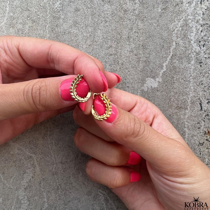 "Freja" drbeformet guld reringe med blade