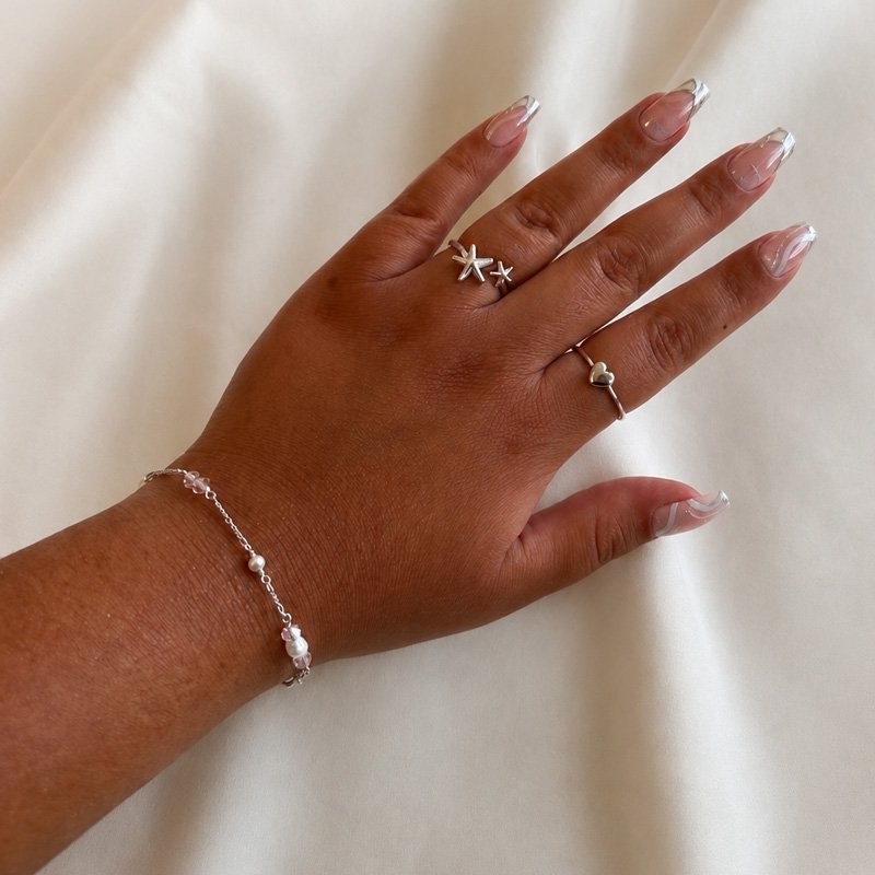 "Blush Pearl" Silver bracelet with pearls and stones
