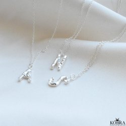 "Atlas" halskde med dit bogstav i slv