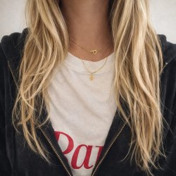 "Bestie" gullbelagt vennskapskjede med 2-delt hjerteanheng