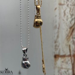 "Boxing" slvhalskde til mnd med boksehandske