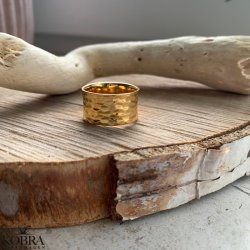"Phlox" hammered ring in 18 carat gold plated