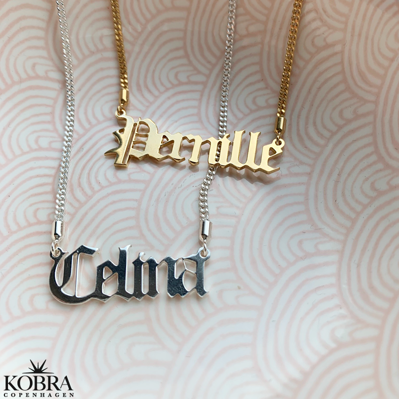 "Bronx" 18 karat forgyldt navnehalskde med dit navn samt 2mm. panzerkde