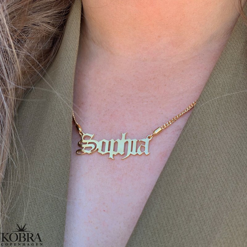 "Bronx" 18 karat forgyldt navnehalskde med dit navn samt 2mm. panzerkde