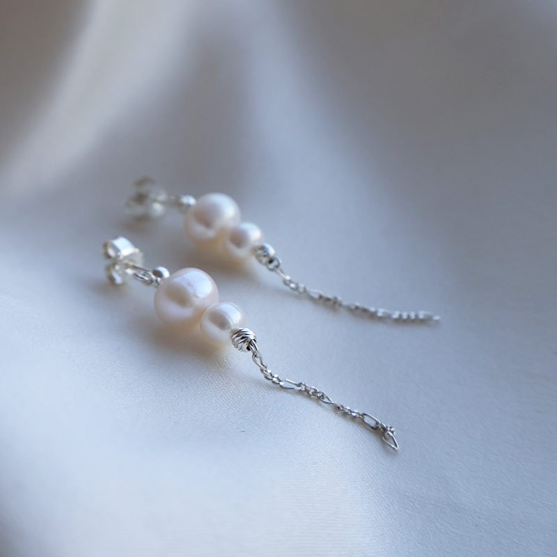 "Carlene" silver pearl earrings