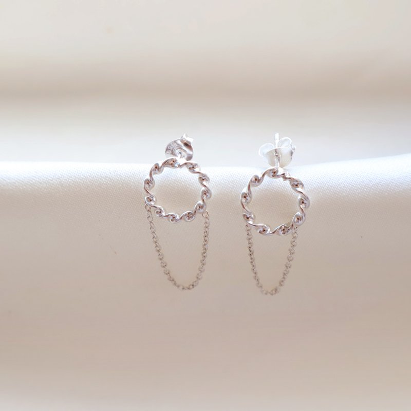 "Carolina" twisted silver earrings with silver chain