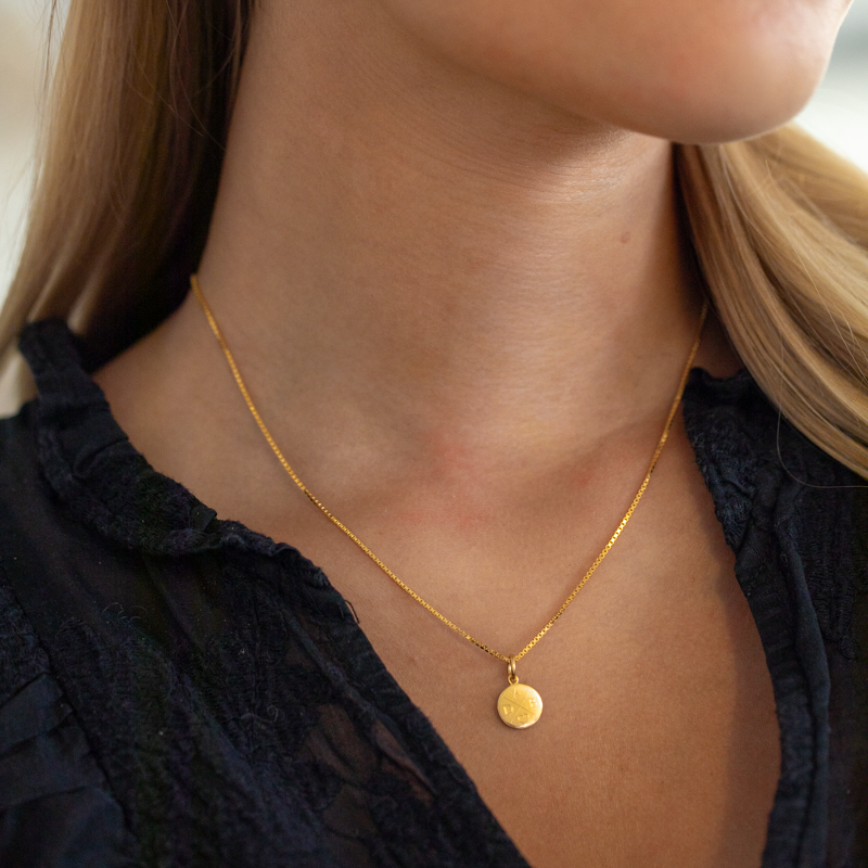 "Charlie" Mini ID Tag with Cross Engraving in 18k gold plated