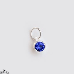 Charm with gems in silver