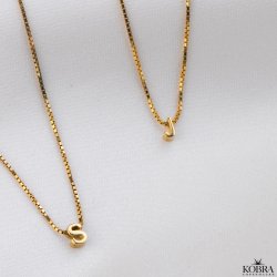 "Chloe" 18 karat forgyldt bogstav / navne halskde med 1 bogstav