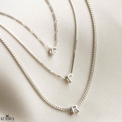 "Chloe" slv halskde med 1 bogstav