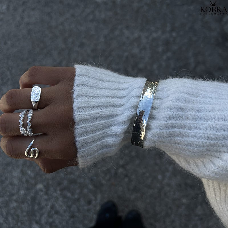 "Blake" hammerslet armbnd / armring i sterling slv