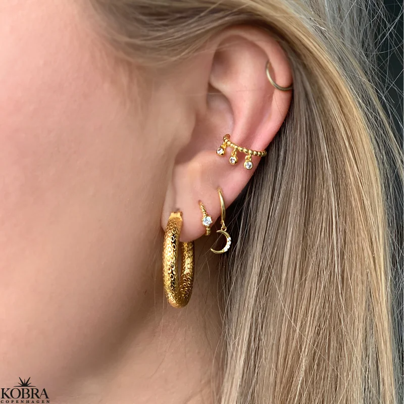 "Tuesday" forgyldt rering 1 stk.