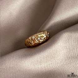 "Luna" stor chunky guld ring med hvide sten