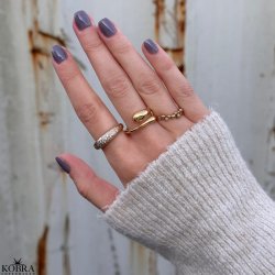 "Veronica" smuk guld ring med guldkugler og hvide sten