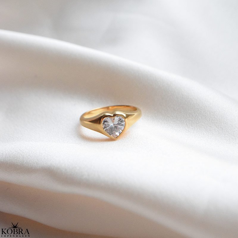"Junie" 18 karat forgyldt chunky hjertering med sten