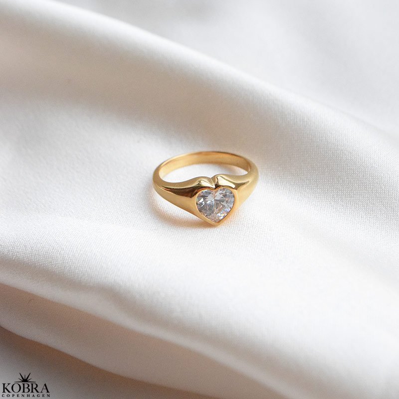 "Junie" 18 karat forgyldt chunky hjertering med sten