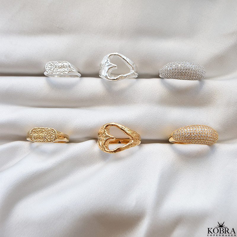 "Domino" pav dome ring i 18k forgyldt sterling slv med zirkonia