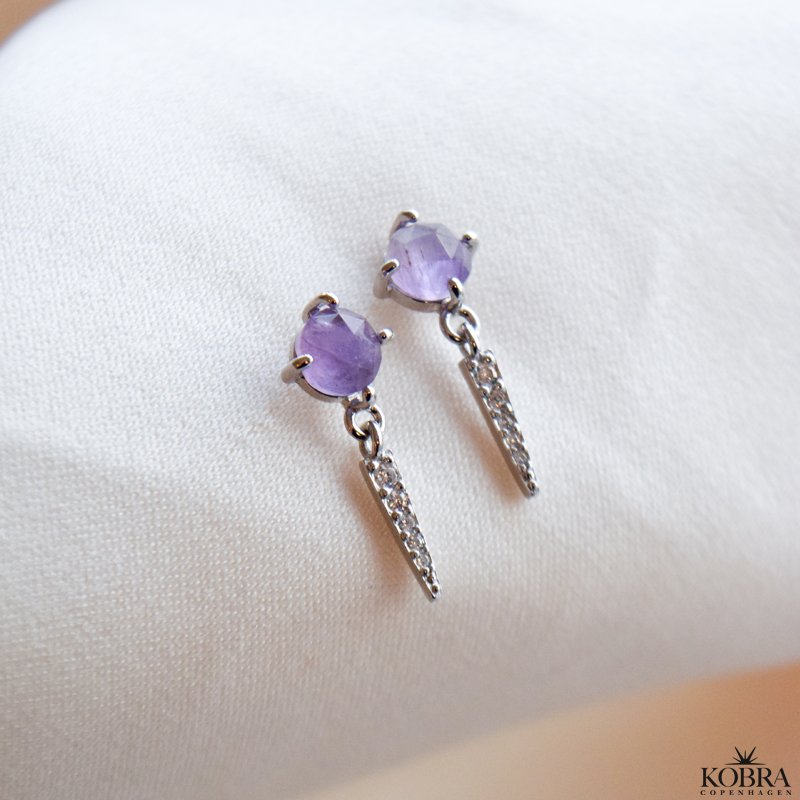 "Cilja" silver earrings with purple stone