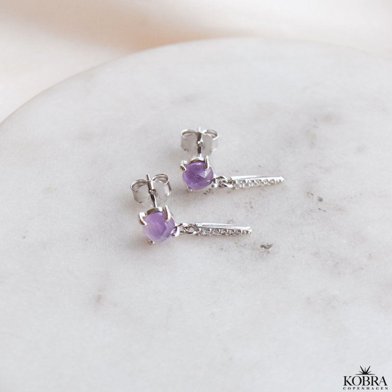 "Cilja" silver earrings with purple stone