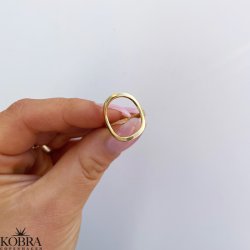 "Circus" handmade gold ring with a large circle