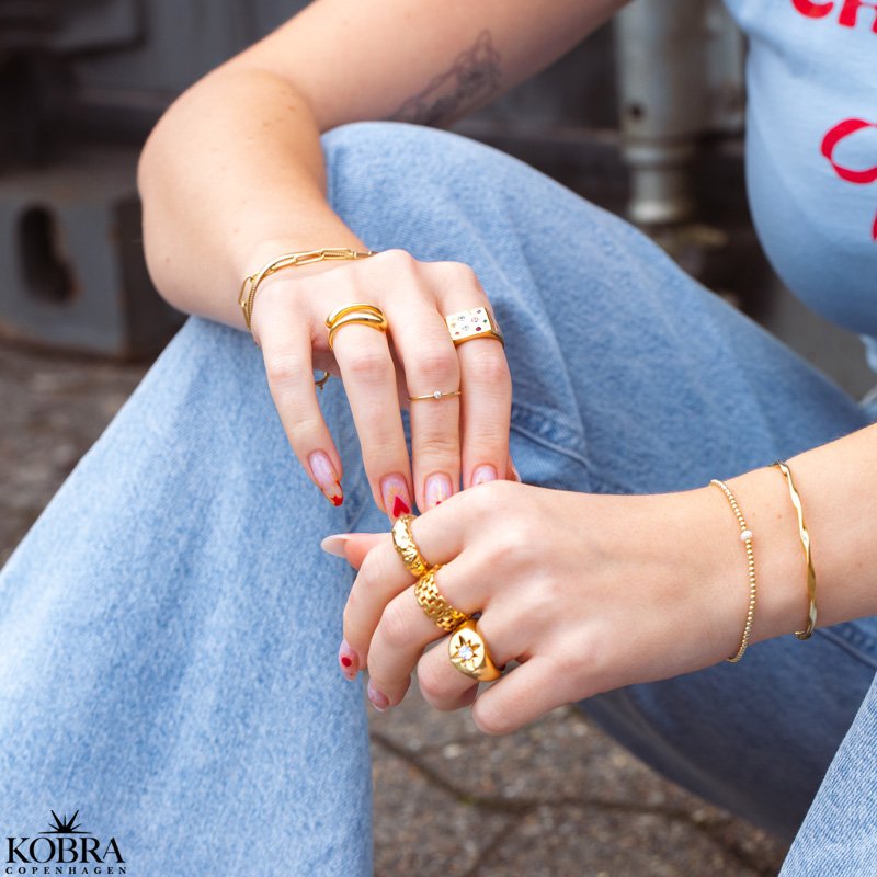 "Esmeralda" snoet armring i 18 karat forgyldt