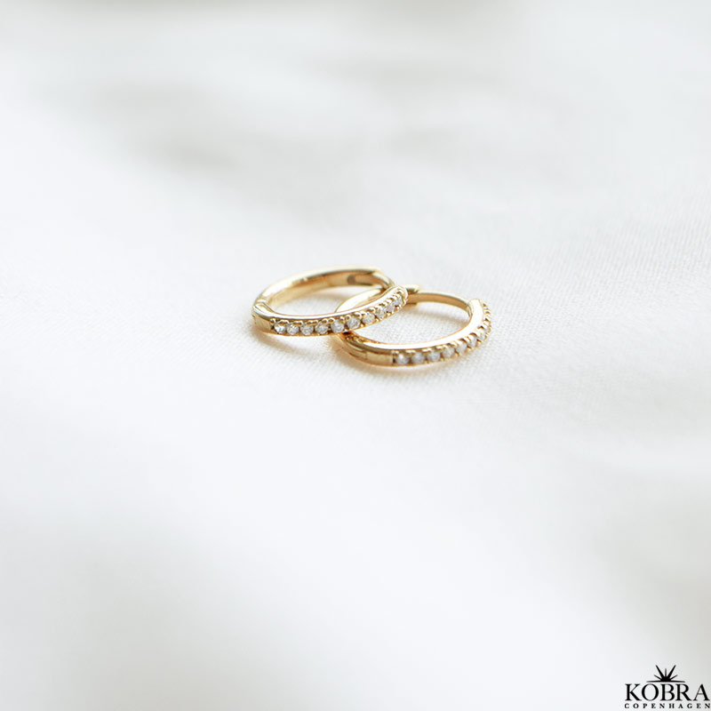  "Vera" Classic zirkonia hoops - Mini, Small eller Medium 18k guldbelagt