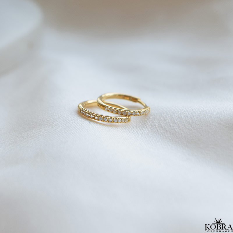 "Vera" Classic zirkonia hoops - Mini, Small eller Medium 18k guldbelagt