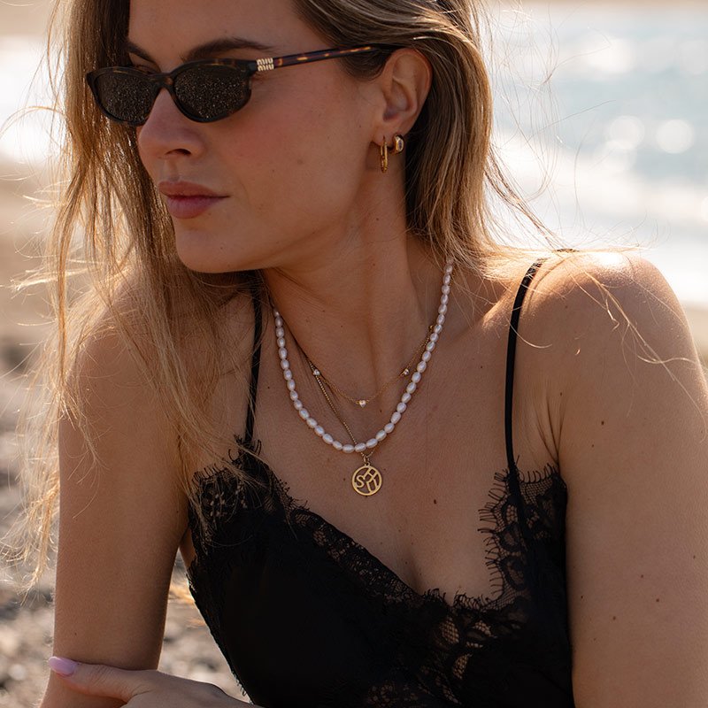 "Vegas" Small gold-plated hoops with stones