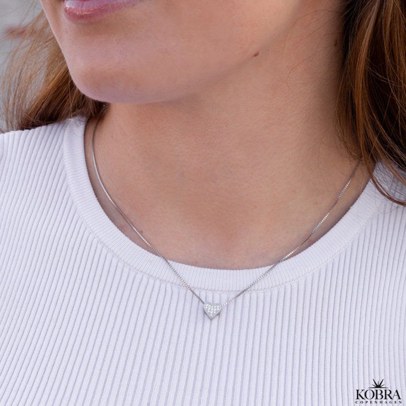 "Cutie" hjertehalskde med sten i slv