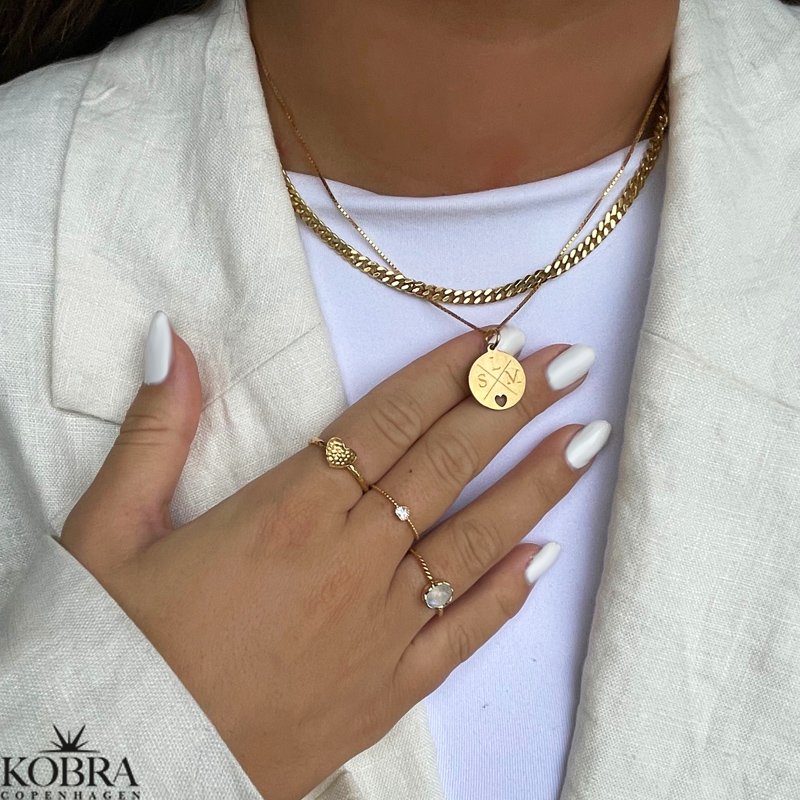 "Daphne" 18 karat forgyldt amulet med kryds og hjerte