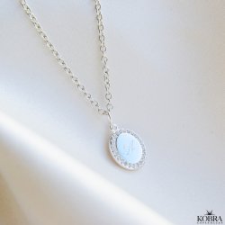 "Dazzling" slv halskde med sten og gravering