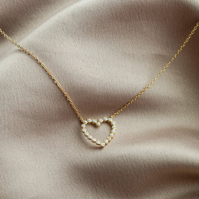  "Dear" beautiful gold necklace with heart