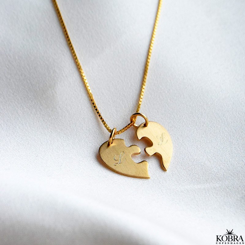 "Friends forever"  Friend necklace with heart in gold