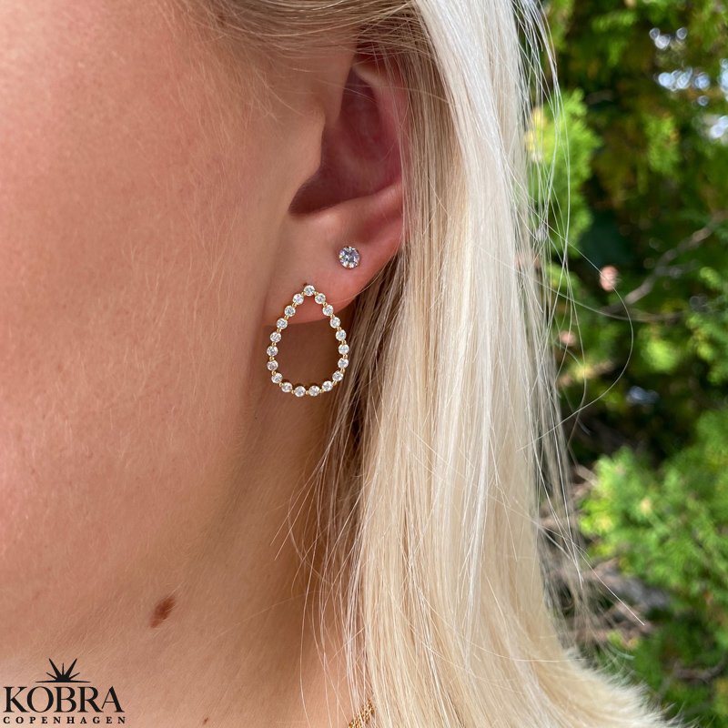 "Lara" drbeformet guld reringe med sten