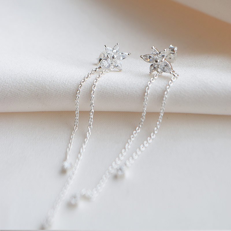 "Lilje" blomster med kjeder i sterlings�lv