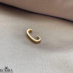 "Kati" forgyldt earcuff med sten