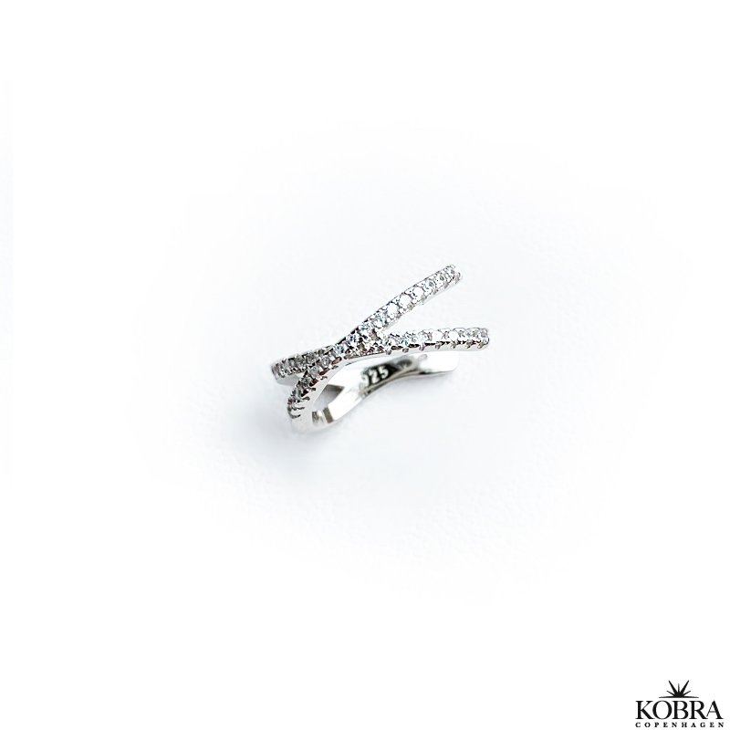 "Echo" slv earcuff med sten