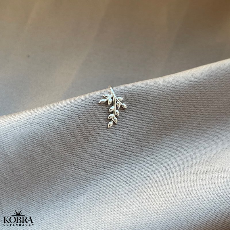 "Hikkori" blad formet earcuff i sterling slv