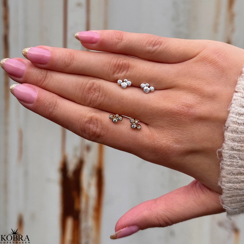 "Lily" slv restikker med hvide sten