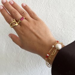 "Elina" guld armb�nd til studenten med r�de og hvide perler