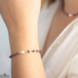 "Ellish" fint slvarmbnd med rde granater og perle 