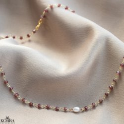 "Ellish" choker/halskde med rde granater og perle i guld