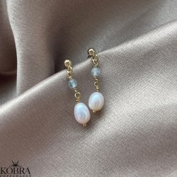 "Ellish" sm guldrestikker med bl aquamariner samt hvid ferskvandsperle