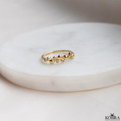 "Veronica" smuk guld ring med guldkugler og hvide sten
