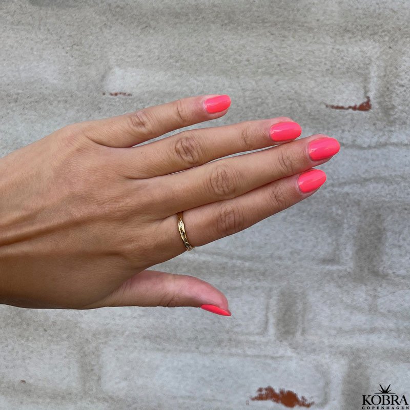 "Nuna" organisk snoet guld ring