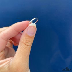 "Nikoline" enkel slv ring med facetter