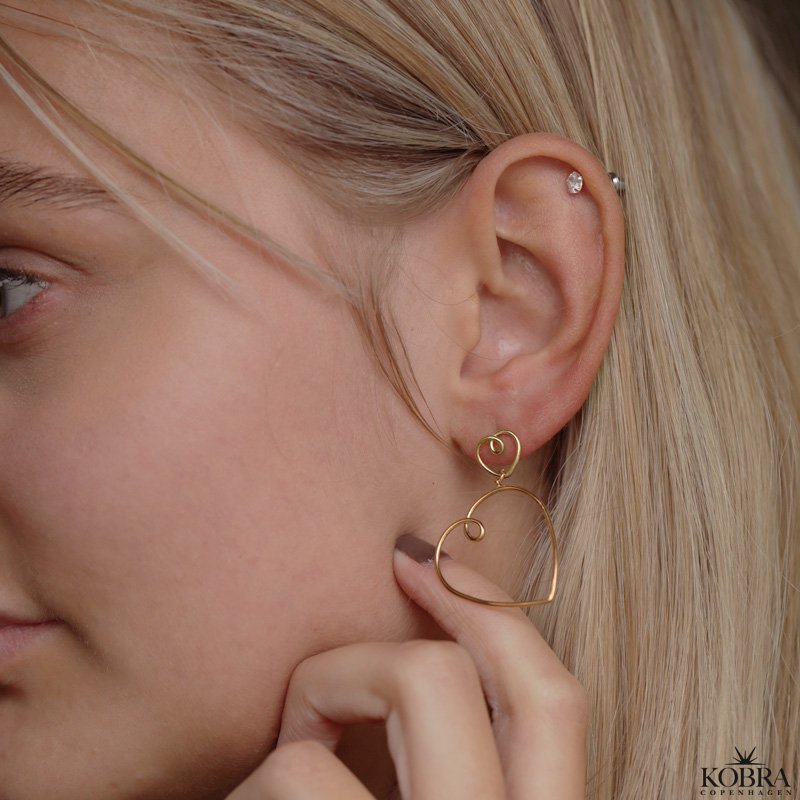 "Fill my heart" twisted hjertereringe i 18 karat forgyldt